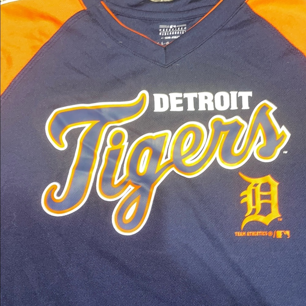 Detroit Tigers- Jersey/tee